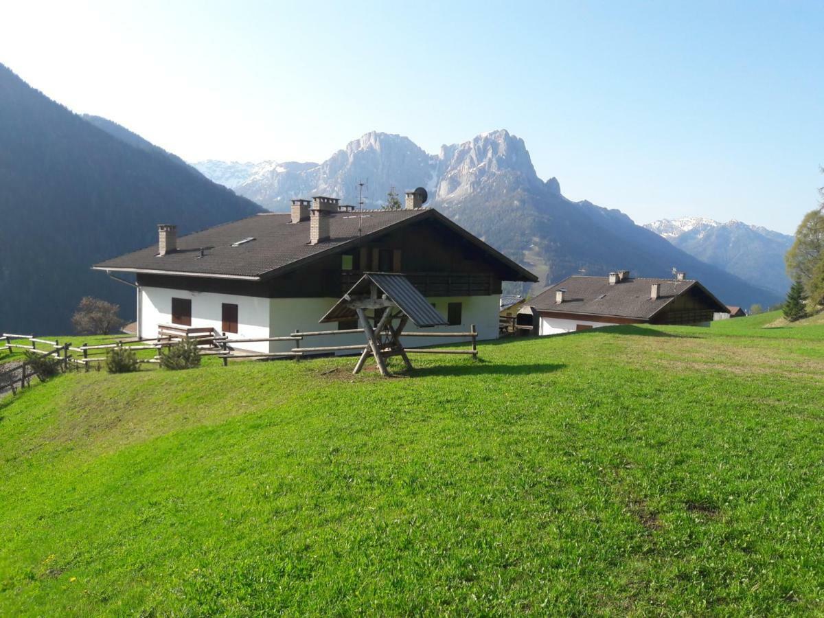 Chalet Relax Pozza di Fassa Kültér fotó